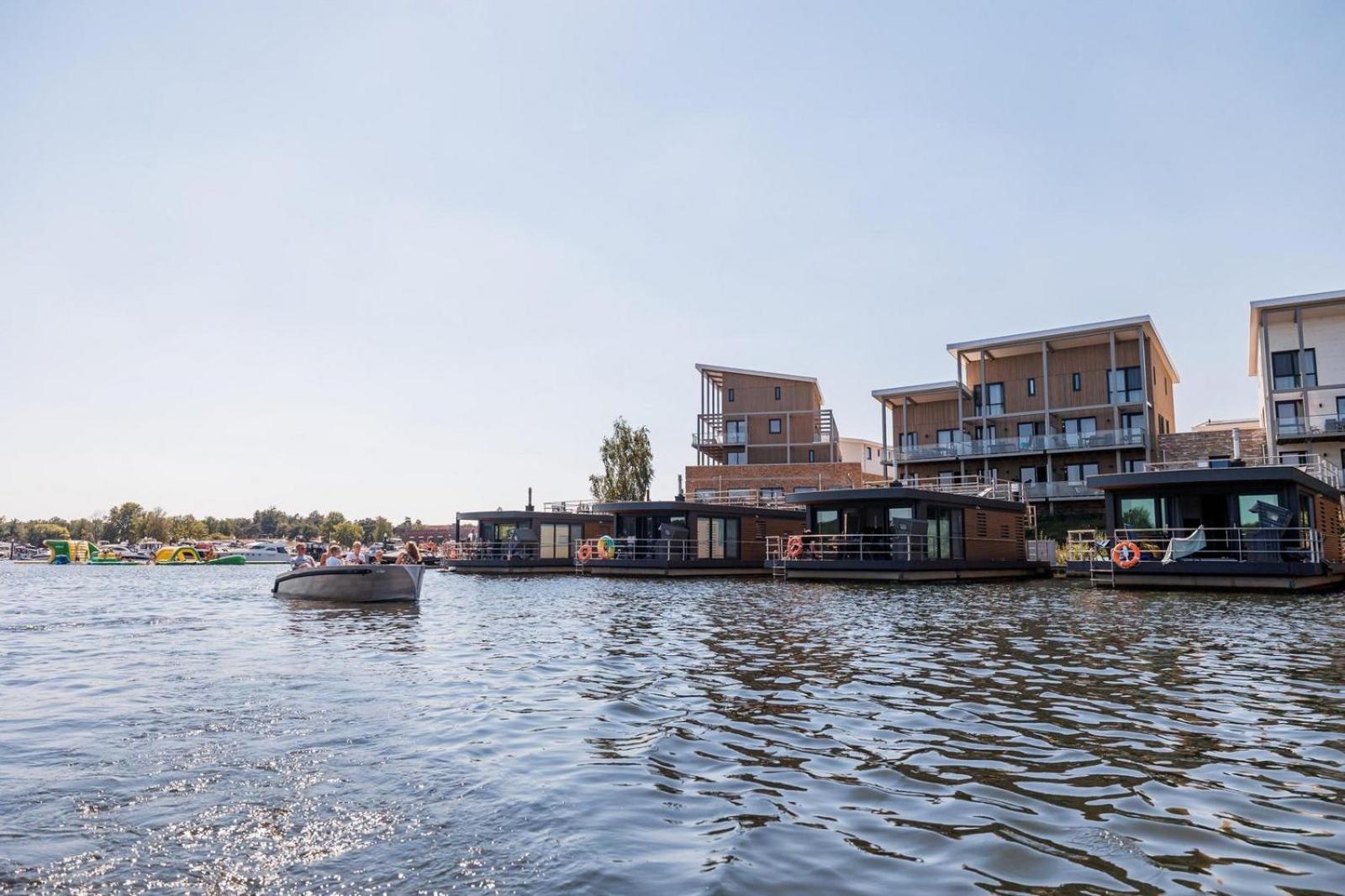 Vakantie & Resort Leukermeer Well  Luaran gambar